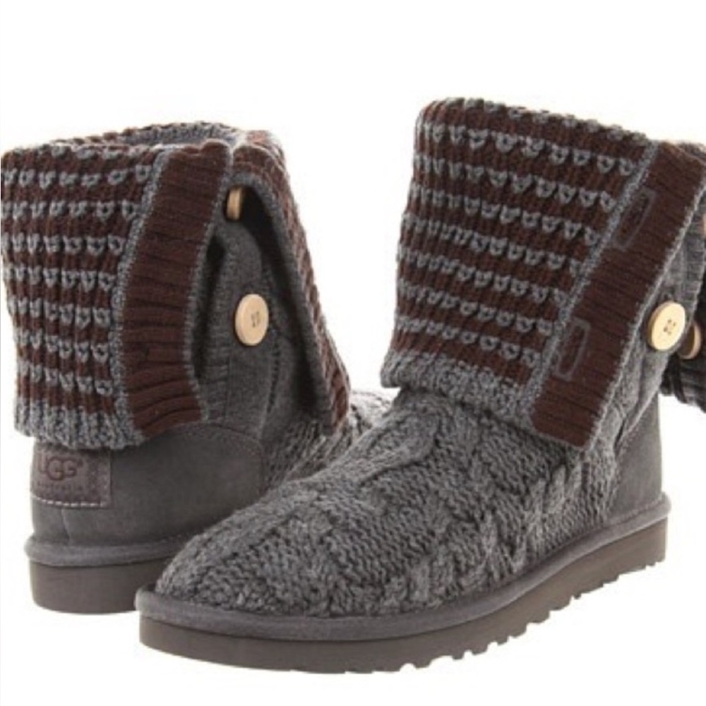 UGG Gray Knit Button-Up Women's Boots size 7.
